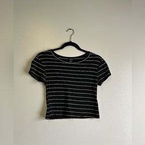 Juniors Rue 21 Black Short Sleeve Crop Top Size Small